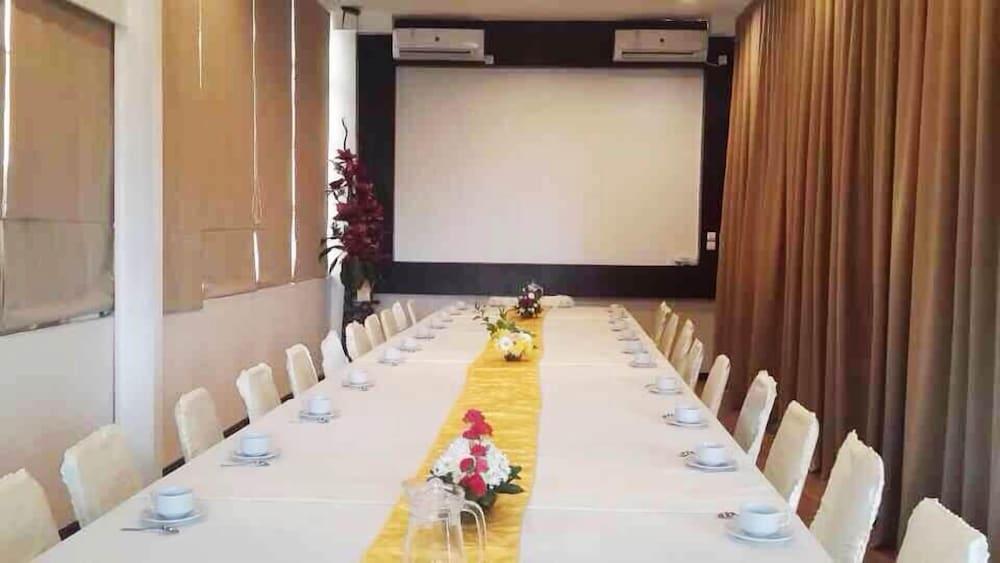 Gandhi Inn Μεντάν Εξωτερικό φωτογραφία