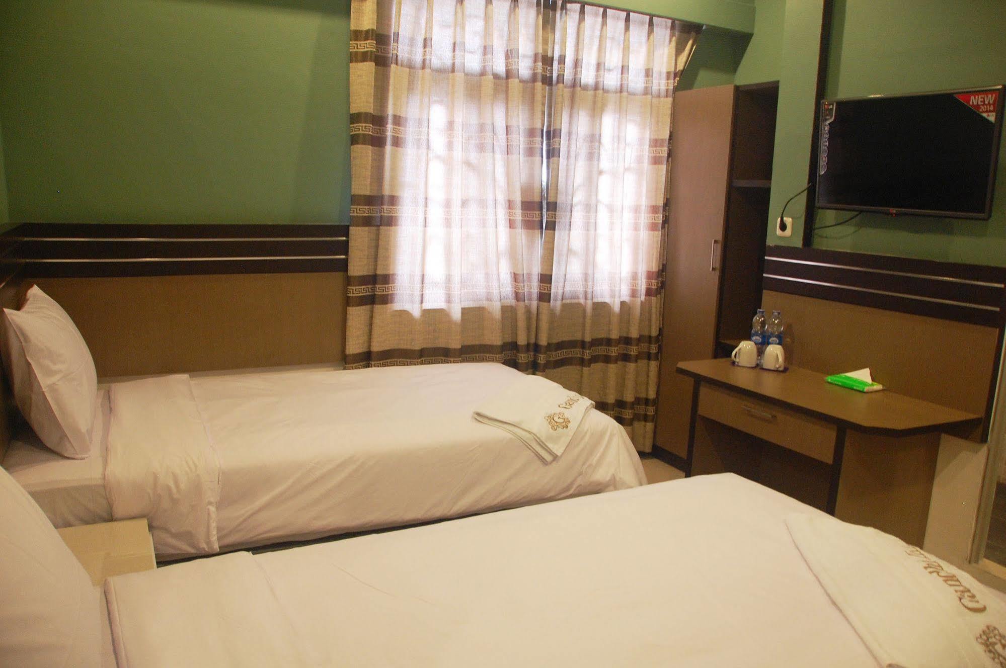 Gandhi Inn Μεντάν Εξωτερικό φωτογραφία